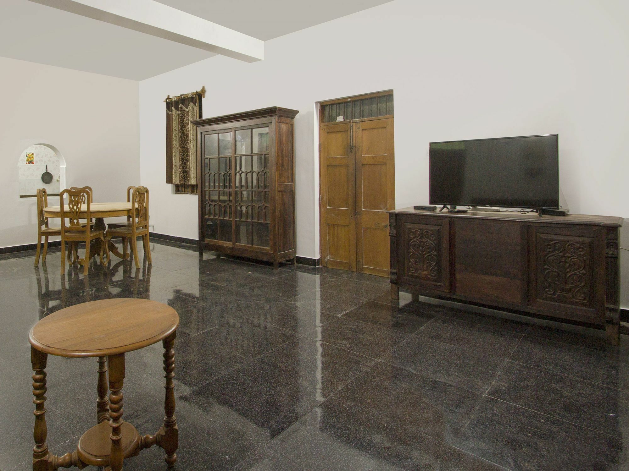 Apartment Oyo 12970 Grand 3bhk Near Quiet Ecr *